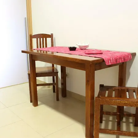 Conforto Em شقة